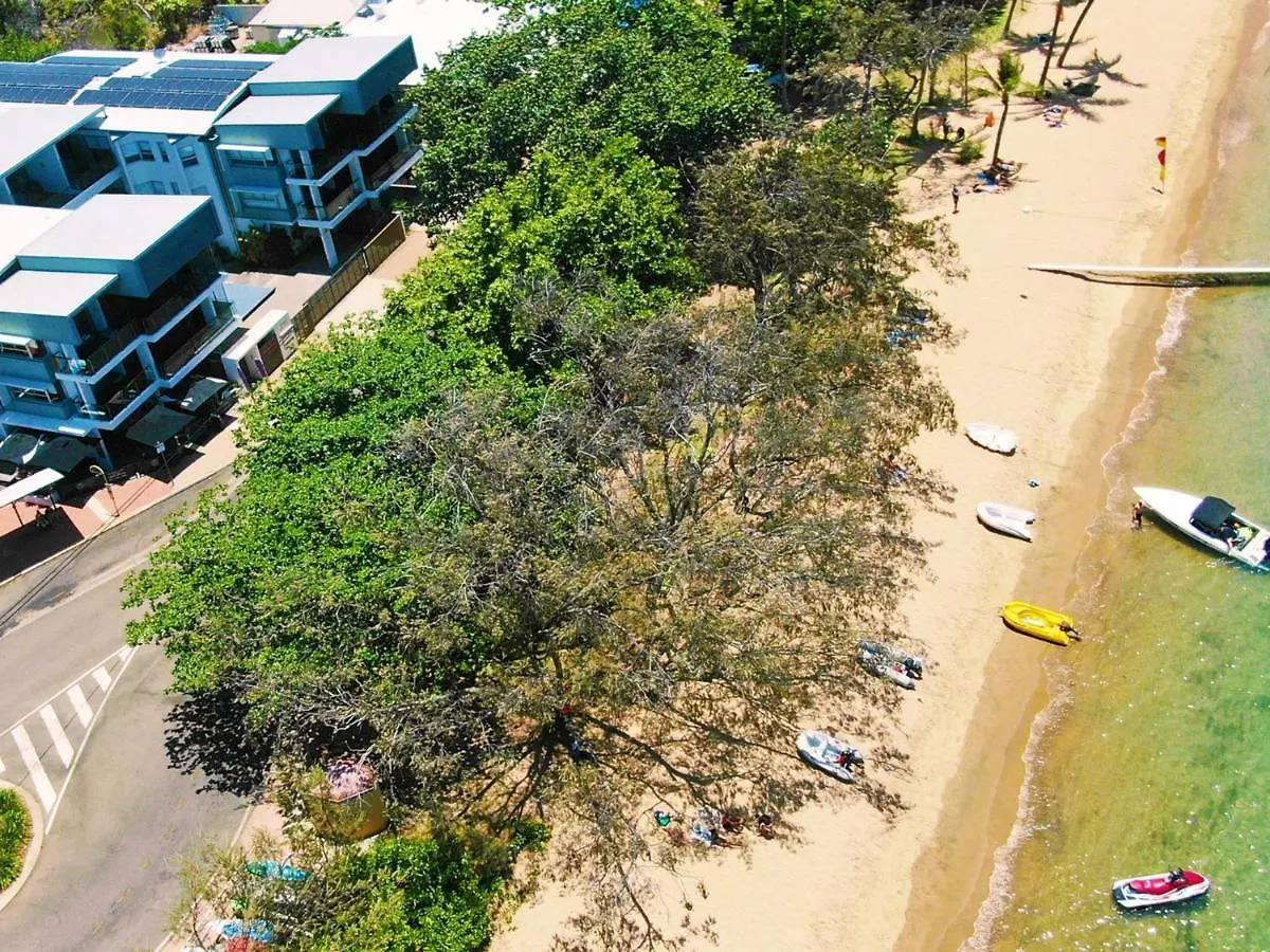 Maggies Beachfront Apartment 5 Horseshoe Bay
