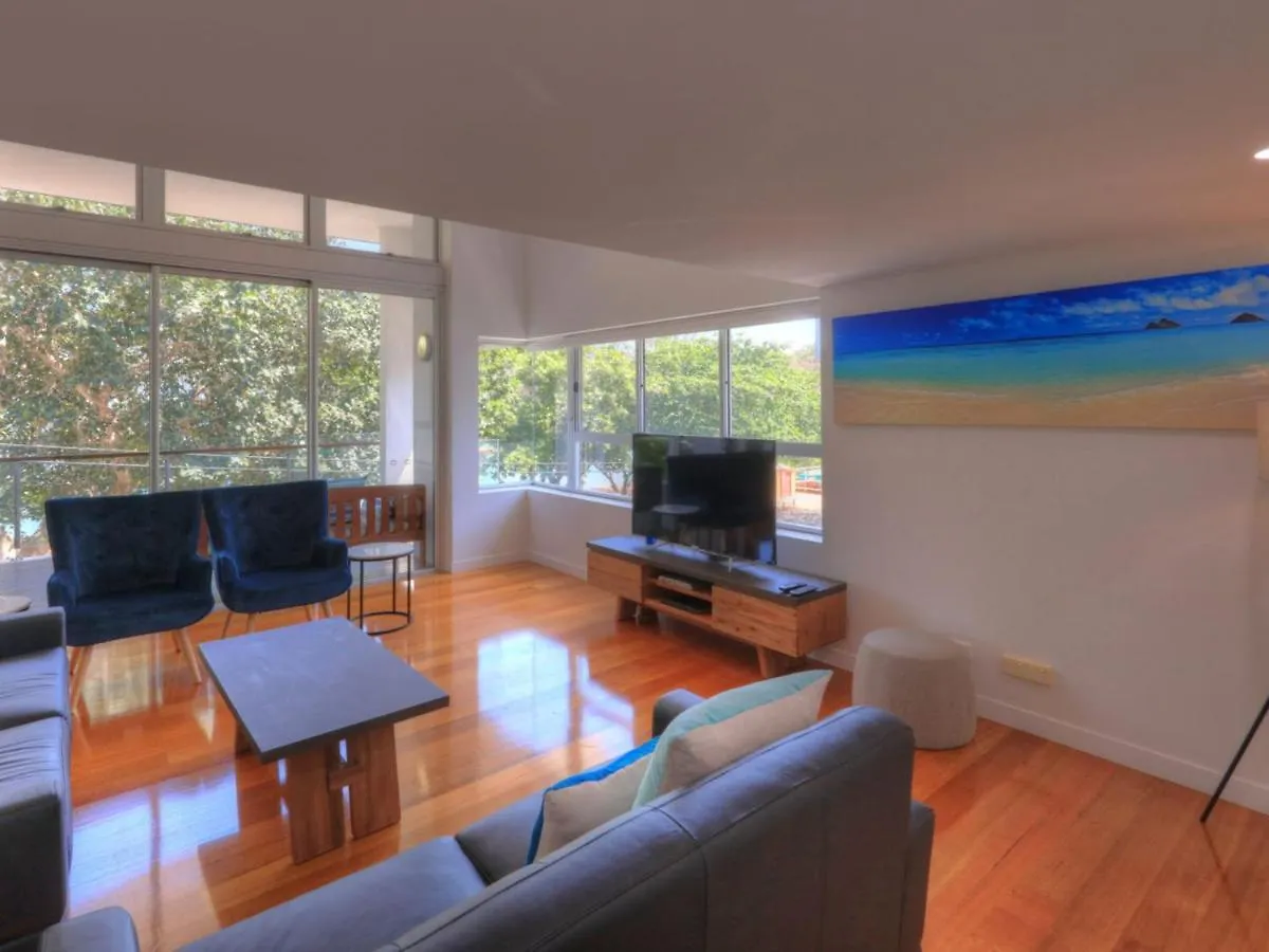 Maggies Beachfront Apartment 5 Horseshoe Bay