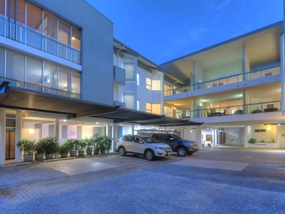 Maggies Beachfront Apartment 5 Horseshoe Bay